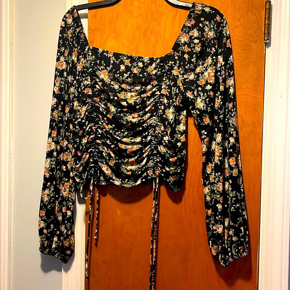 Boho crop ruched top